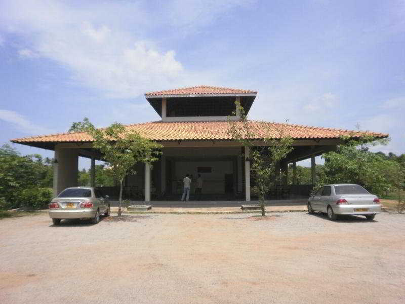 Kassapa Lions Rock Hotel Sigiriya Exterior foto